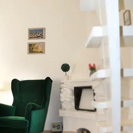 Mint Studio *